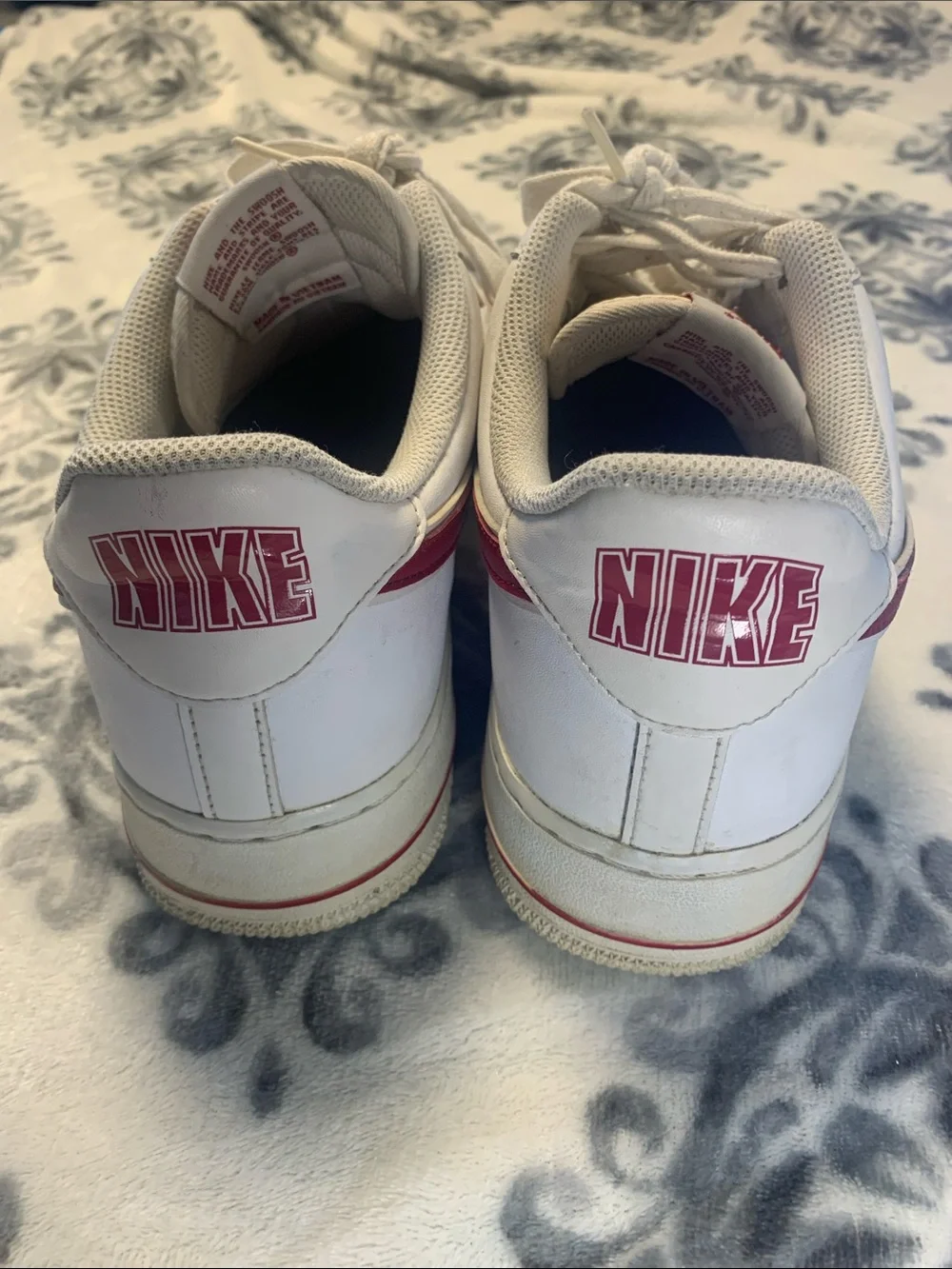 Nike white red